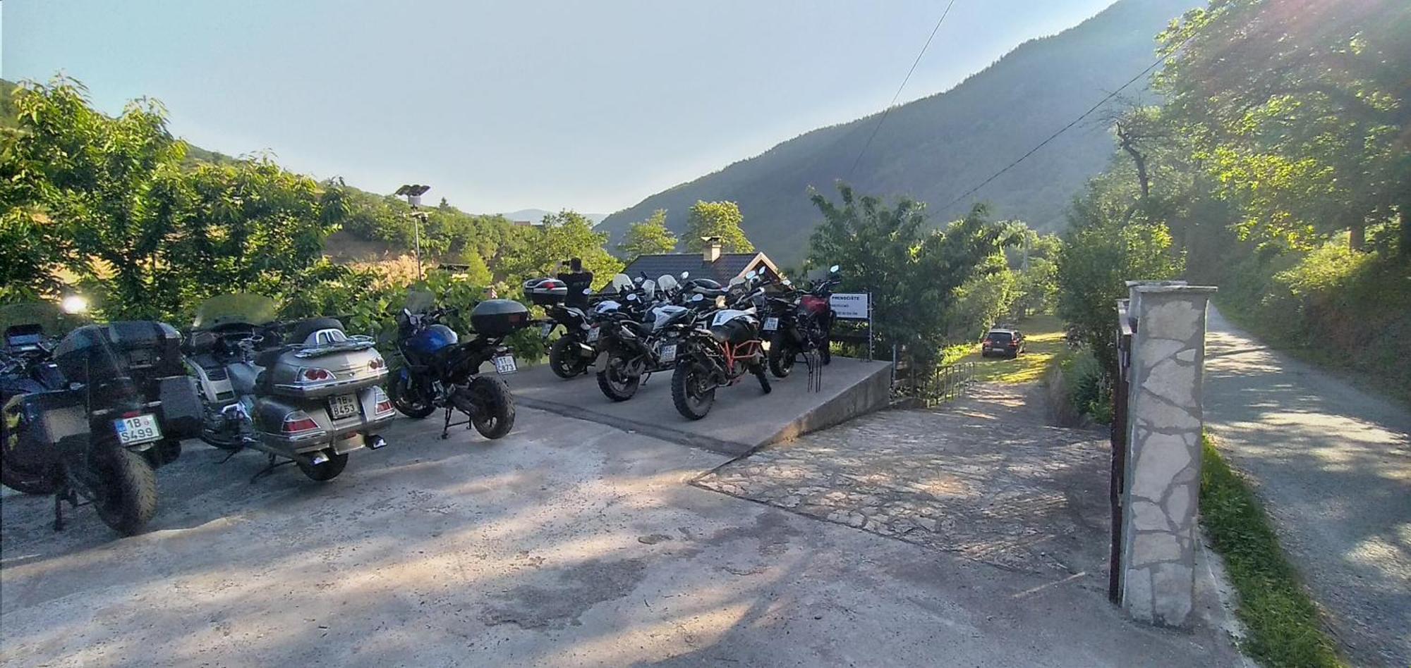 Prenociste Na Drini Foca Bed & Breakfast Exterior foto